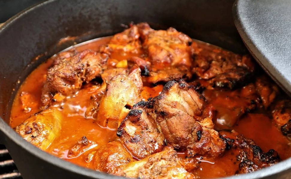 dutch-oven-pulled-chicken-Grill 4-Guru-recept-03 (2).jpg