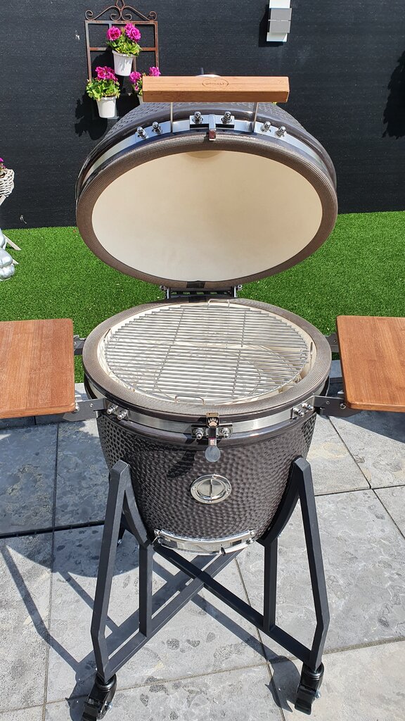 Grizzly grill 2.jpg