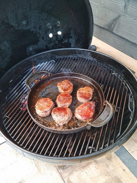 Ossehaas steaks.jpg