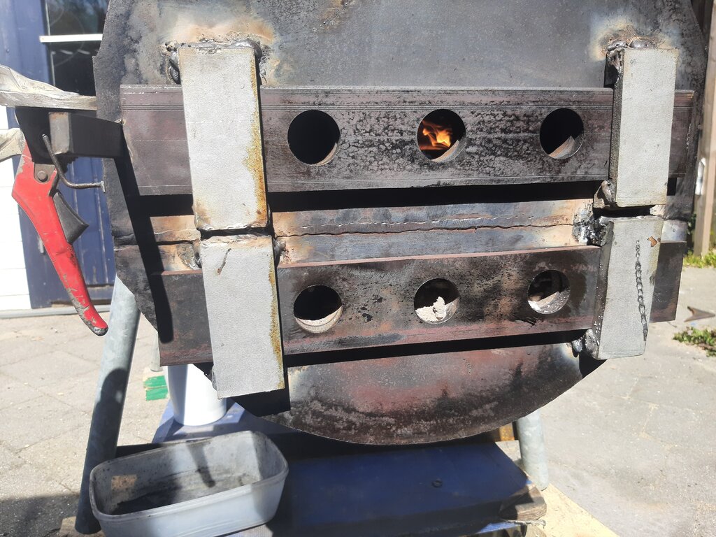 smoker3.jpg
